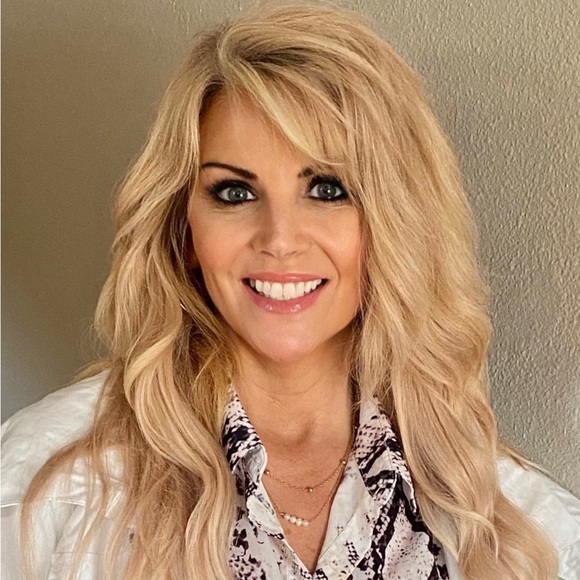 Meet your Posher, Stacey - Picture 1 of 1